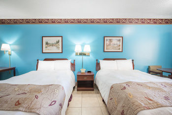 Texas Inn And Suites Citycenter At Utrgv Edinburg Ngoại thất bức ảnh